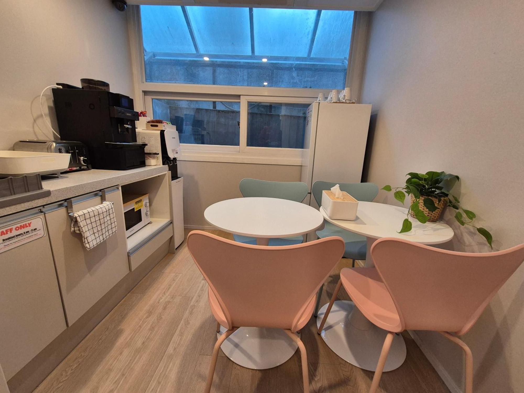 Oyo Hostel Myeongdong 6 ソウル特別市 エクステリア 写真